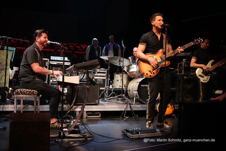 CAGEY STRINGS im Ballsaal des Oide Wiesn B&uuml;rgerballs  (&copy;Foto. Martin Schmitz) 